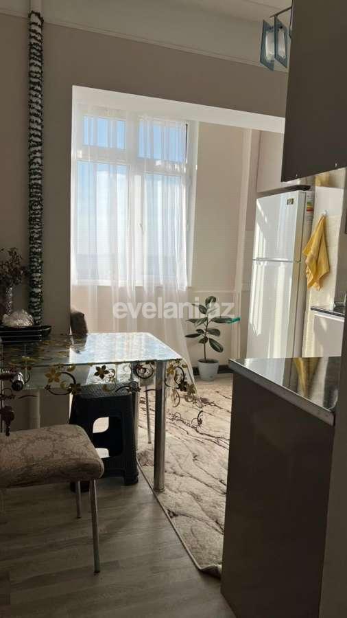 Satılır, köhnə tikili, 3 otaqlı, 90 m², Bakı, Xətai r, Həzi Aslanov m.