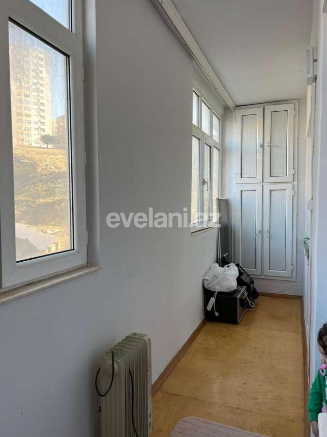 Satılır, köhnə tikili, 3 otaqlı, 90 m², Bakı, Xətai r, Həzi Aslanov m.