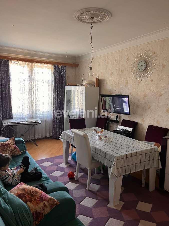 Satılır, köhnə tikili, 3 otaqlı, 72 m², Bakı, Xətai r, Həzi Aslanov m.