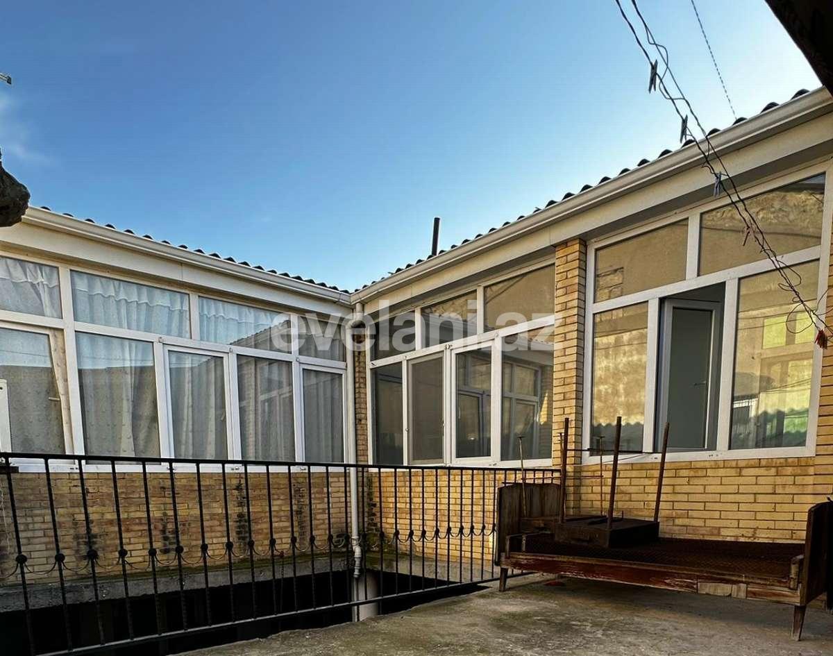 Satılır, köhnə tikili, 4 otaqlı, 314 m², Bakı, Suraxanı r.