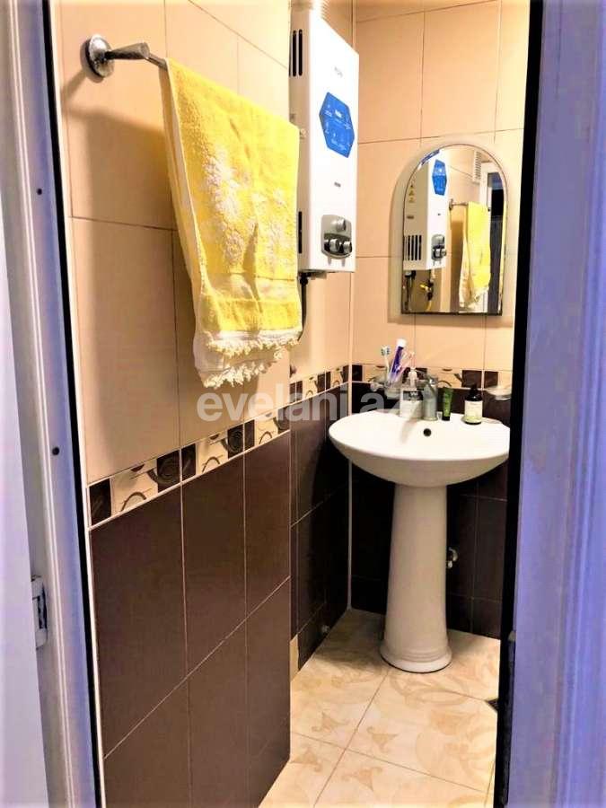 Satılır, köhnə tikili, 2 otaqlı, 60 m², Bakı, Xətai r, Həzi Aslanov m.