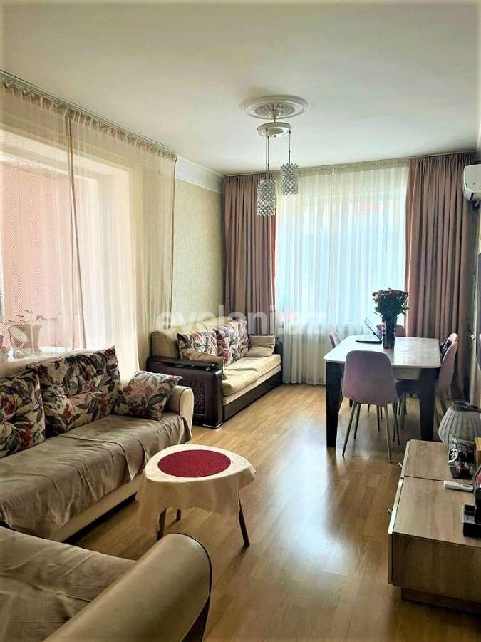 Satılır, köhnə tikili, 2 otaqlı, 60 m², Bakı, Xətai r, Həzi Aslanov m.