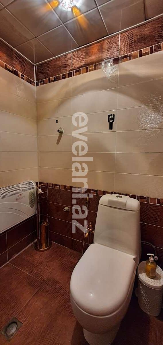 Продаётся, вторичка, 6-комнаты, 150 m², Гянджа