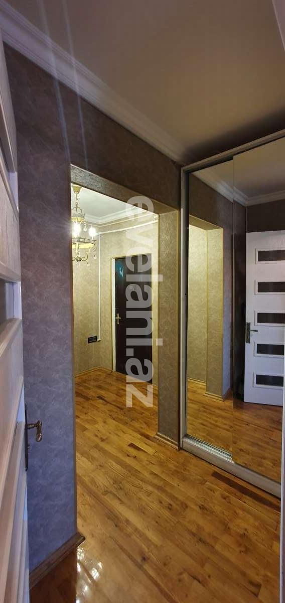 Продаётся, вторичка, 6-комнаты, 150 m², Гянджа