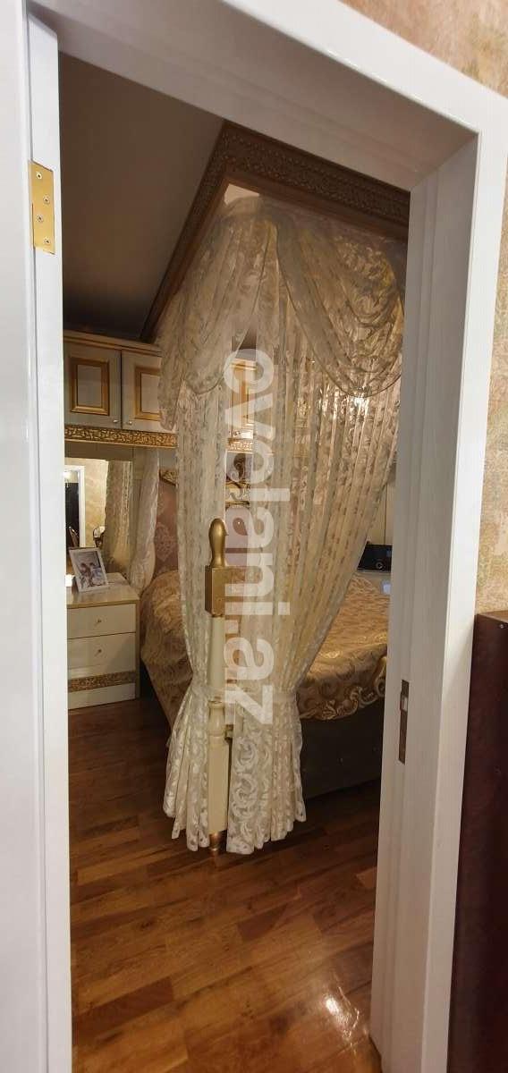 Продаётся, вторичка, 6-комнаты, 150 m², Гянджа