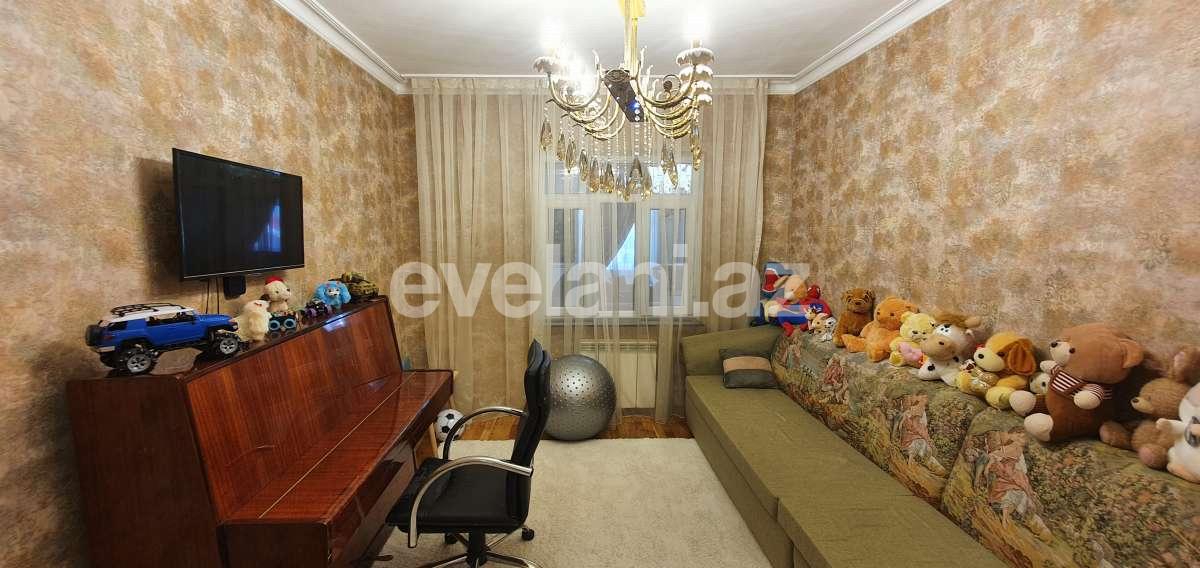 Продаётся, вторичка, 6-комнаты, 150 m², Гянджа