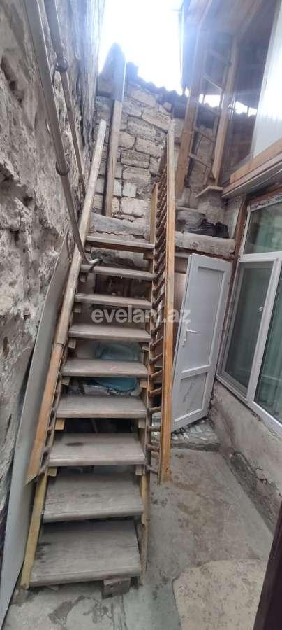 Satılır, köhnə tikili, 3 otaqlı, 72 m², Bakı, Binəqədi r, Memar Əcəmi m.