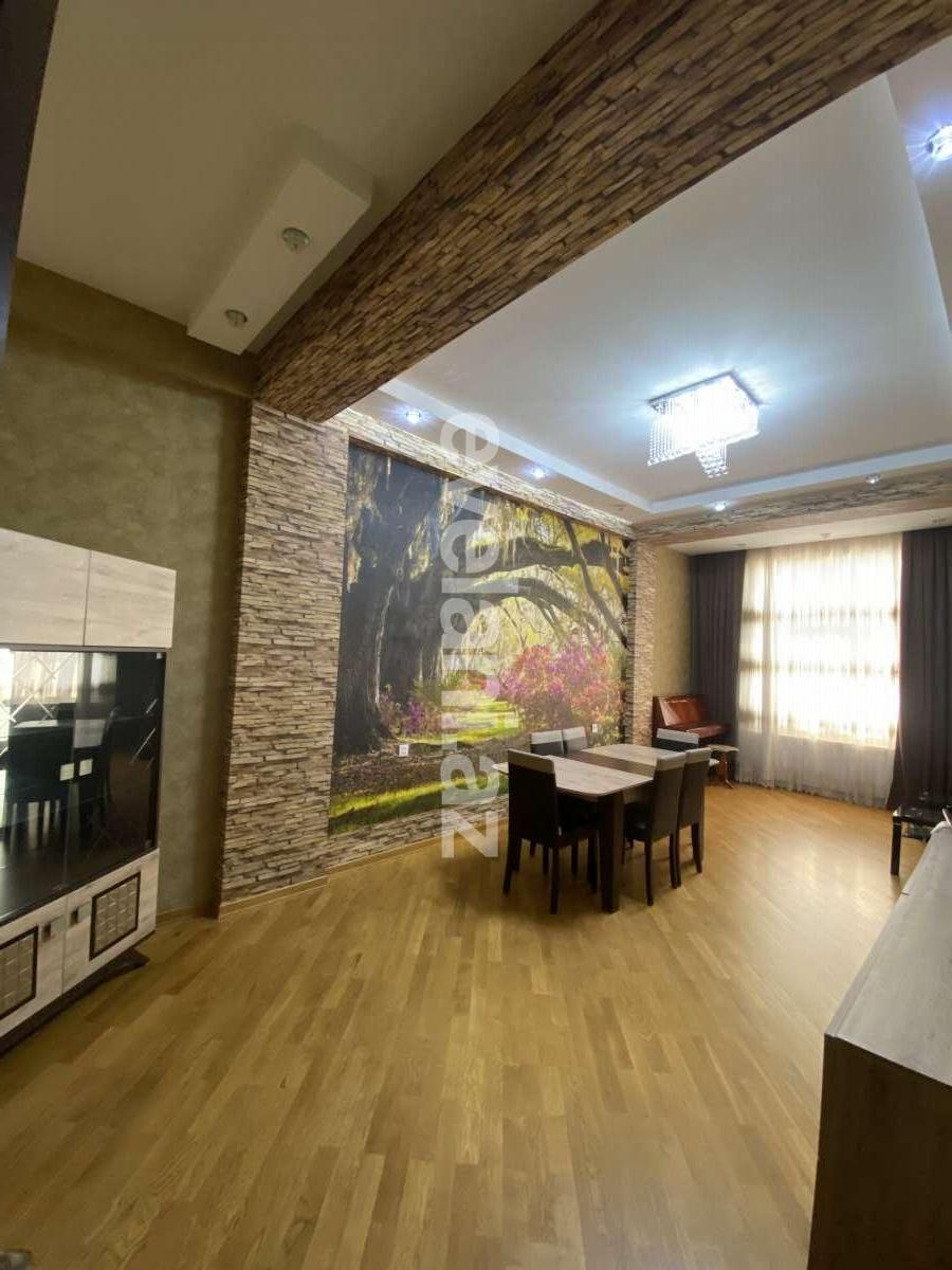 Satılır, yeni tikili, 3 otaqlı, 130 m², Bakı, Nəsimi r, 28 may m.