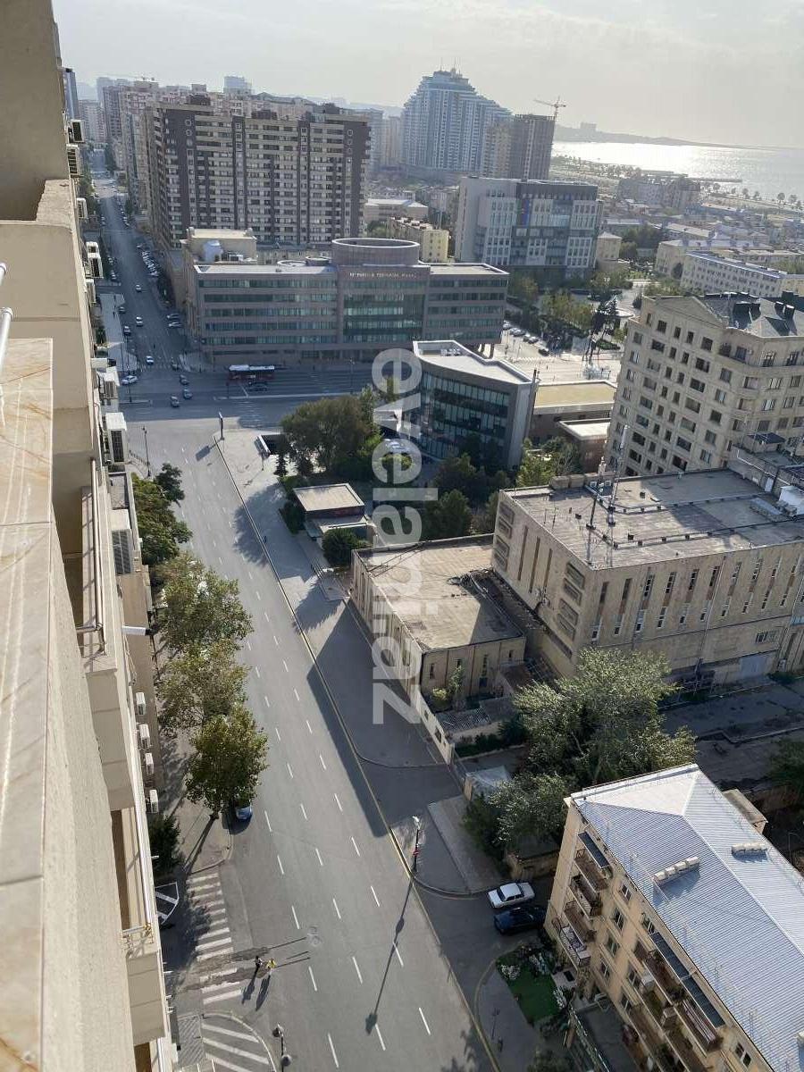 Satılır, yeni tikili, 3 otaqlı, 130 m², Bakı, Nəsimi r, 28 may m.