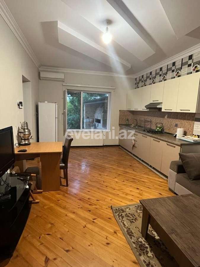 Kirayə verilir, həyət evi / bağ, 7 otaqlı, 200 m², Bakı, Xəzər r, Buzovna q.