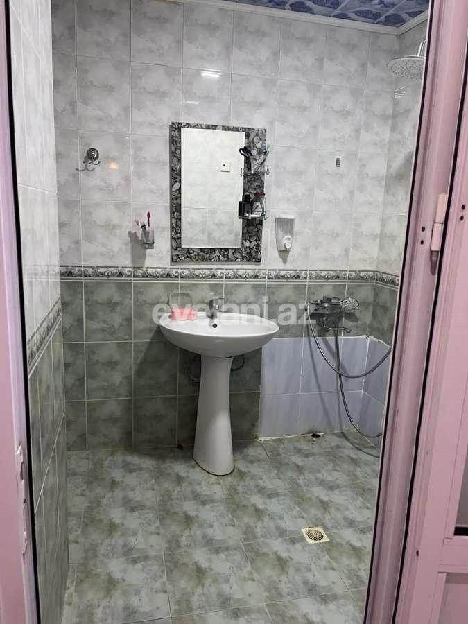 Sale, old building, 5 room, 91 m², Baku, Surakhani r, Yeni Guneshli d, Hazi Aslanov m.
