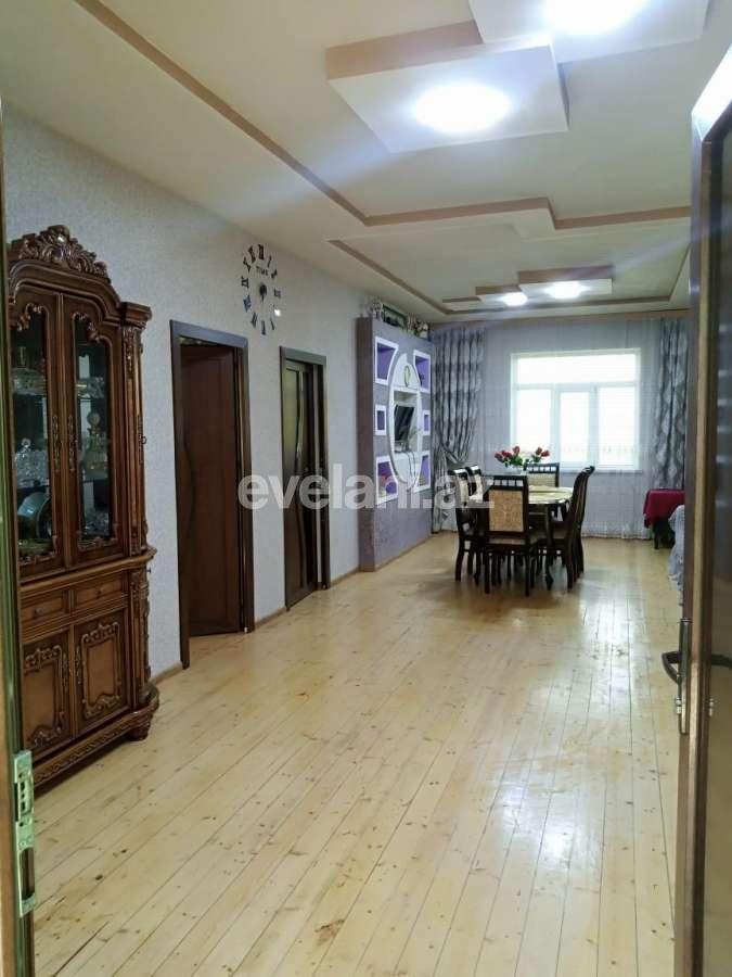 Satılır, həyət evi / bağ, 4 otaqlı, 270 m², Qəbələ