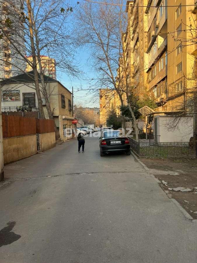 Продаётся, вторичка, 2-комнаты, 45 m², Баку, Бинагадинский r, 9-й микрорайон p.