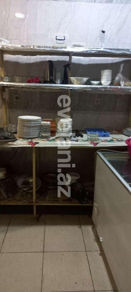 Satılır, köhnə tikili, 2 otaqlı, 65 m², Bakı, Səbail r, İçəri Şəhər m.