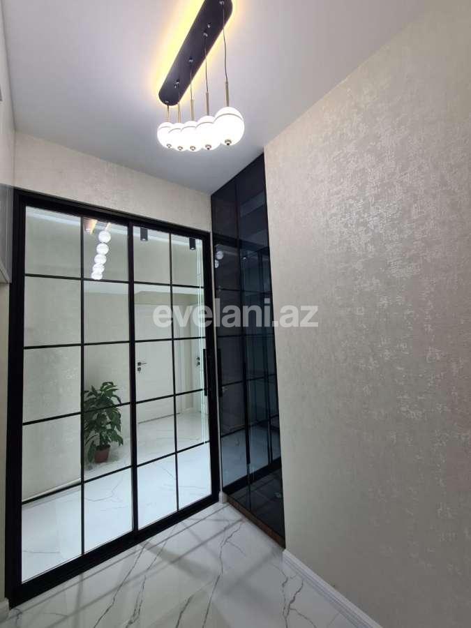 Satılır, yeni tikili, 2 otaqlı, 68 m², Bakı, Binəqədi r, 8-ci mikrorayon q, Azadlıq prospekti m.