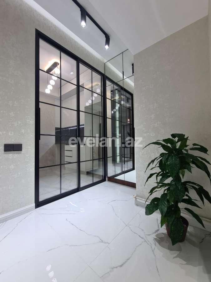 Satılır, yeni tikili, 2 otaqlı, 68 m², Bakı, Binəqədi r, 8-ci mikrorayon q, Azadlıq prospekti m.