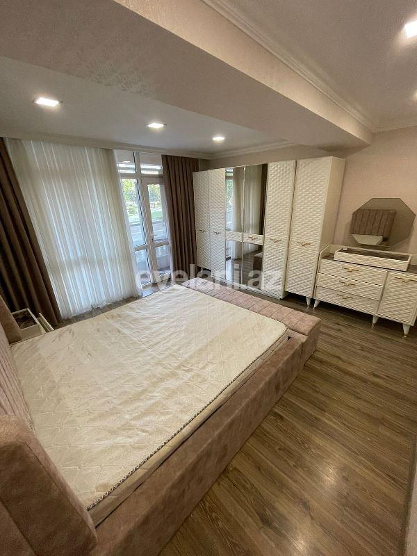 Продаётся, вторичка, 3-комнаты, 100 m², Баку, Насиминский r, Низами m.