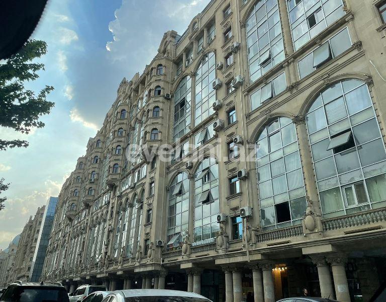 Продаётся, вторичка, 3-комнаты, 100 m², Баку, Насиминский r, Низами m.