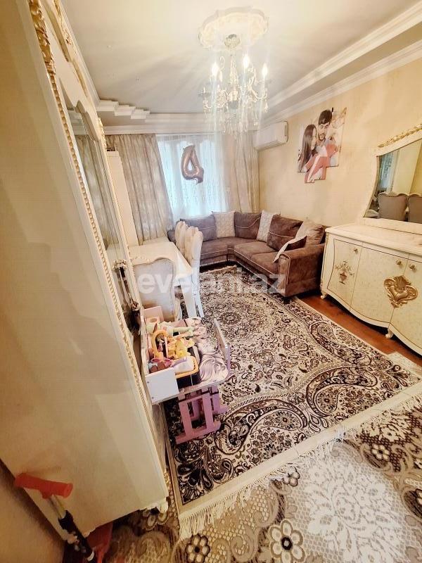 Satılır, köhnə tikili, 2 otaqlı, 50 m², Sumqayıt, 2-ci mikrorayon r.