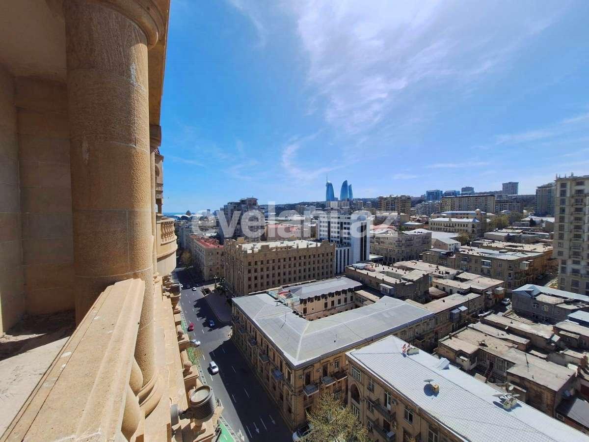 Satılır, yeni tikili, 5 otaqlı, 300 m², Bakı, Səbail r, İçəri Şəhər m.