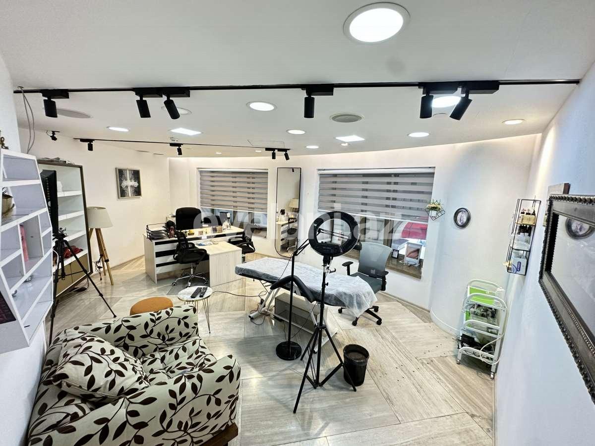 Kirayə verilir, ofis, 14 otaqlı, 350 m², Bakı, Yasamal r, Nizami m.