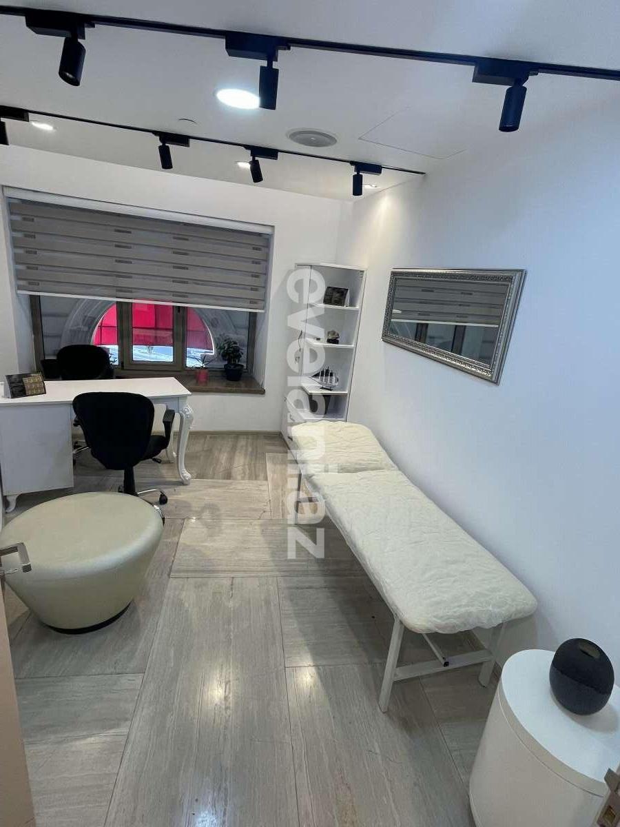 Kirayə verilir, ofis, 14 otaqlı, 350 m², Bakı, Yasamal r, Nizami m.