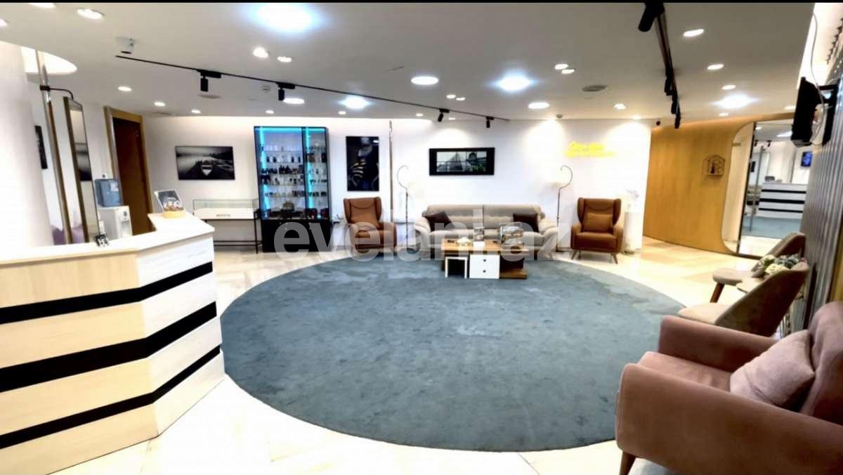 Kirayə verilir, ofis, 14 otaqlı, 350 m², Bakı, Yasamal r, Nizami m.