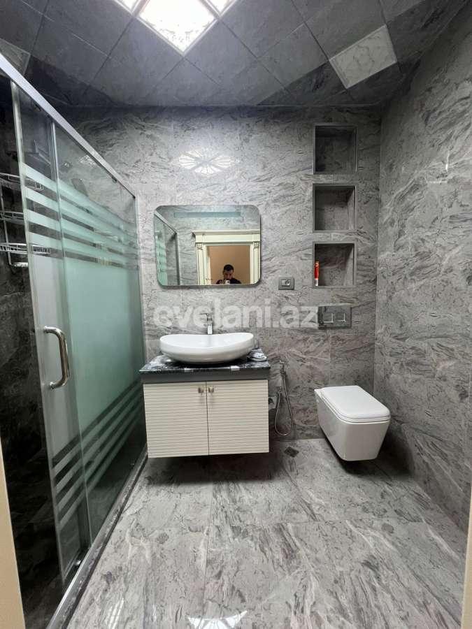 Satılır, köhnə tikili, 3 otaqlı, 120000 m²