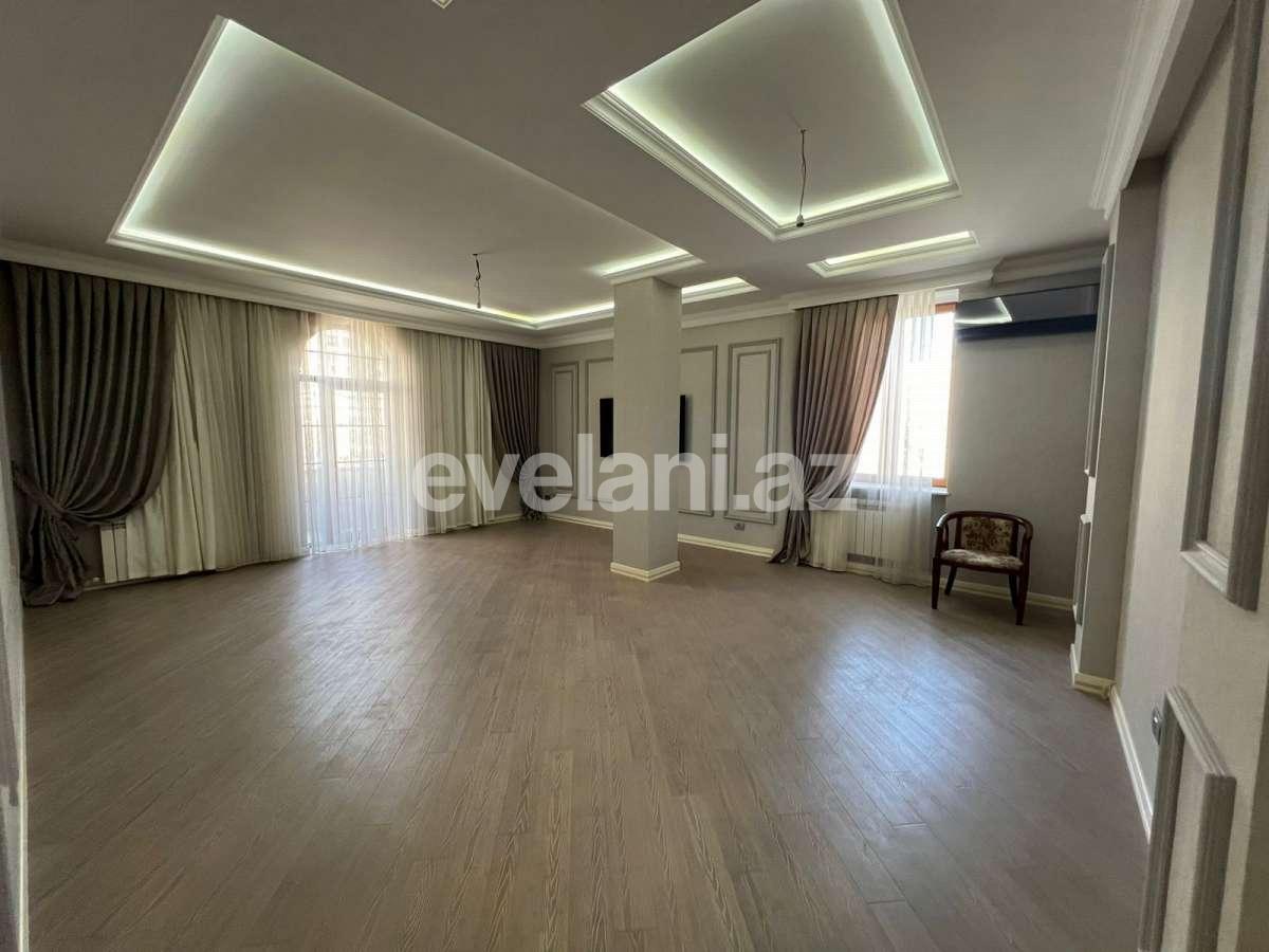 Satılır, köhnə tikili, 3 otaqlı, 120000 m²