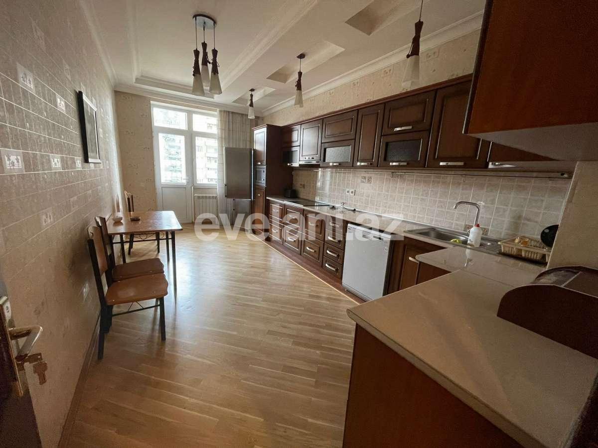 Satılır, yeni tikili, 3 otaqlı, 170 m², Bakı, Nəsimi r.