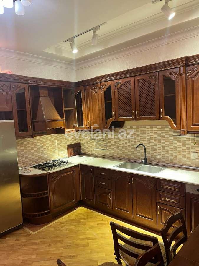 Kirayə verilir, yeni tikili, 3 otaqlı, 128 m², Bakı, Yasamal r, Elmlər Akademiyası m.