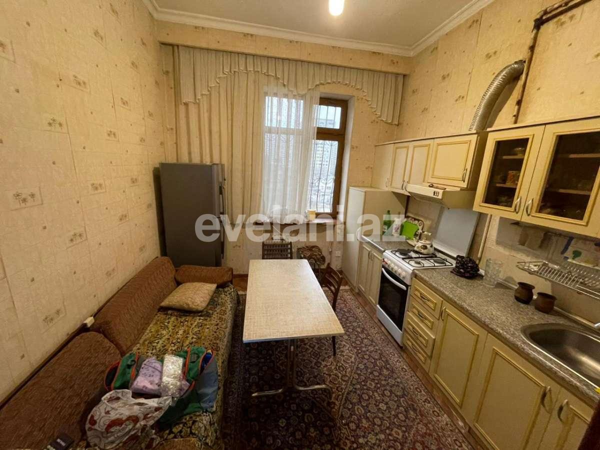 Kirayə verilir, köhnə tikili, 1 otaqlı, 50 m², Bakı, Yasamal r, Elmlər Akademiyası m.