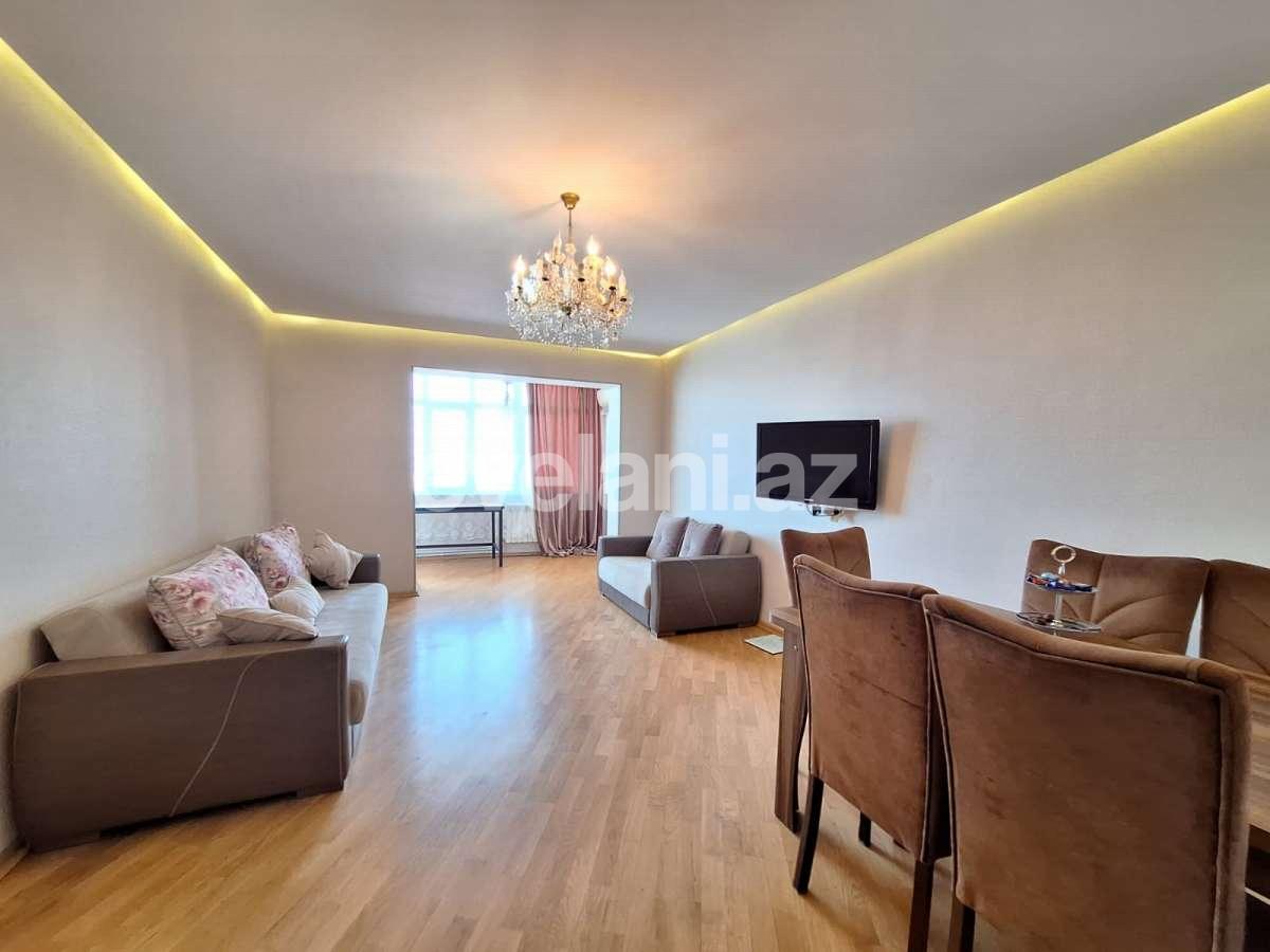Satılır, köhnə tikili, 2 otaqlı, 70 m², Bakı, Nəsimi r.