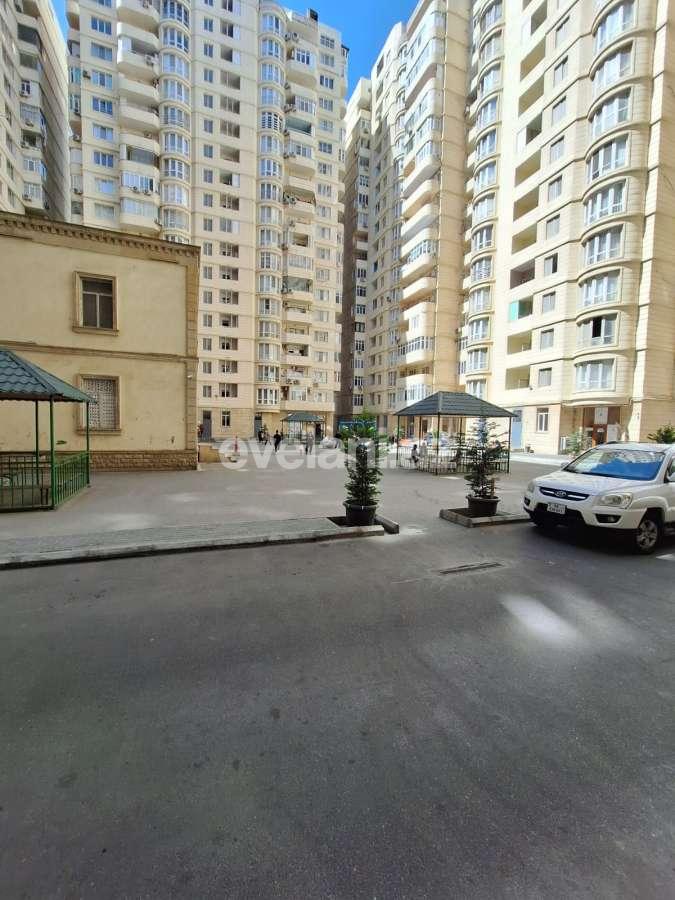 Satılır, köhnə tikili, 2 otaqlı, 70 m², Bakı, Nəsimi r.