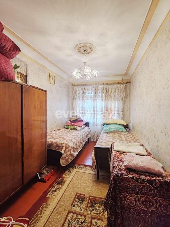 Sale, old building, 3 room, 60 m², Baku, Nizami r.