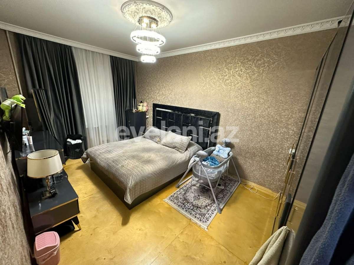 Satılır, köhnə tikili, 4 otaqlı, 100 m², Bakı, Yasamal r, Yeni Yasamal q, İnşaatçılar m.