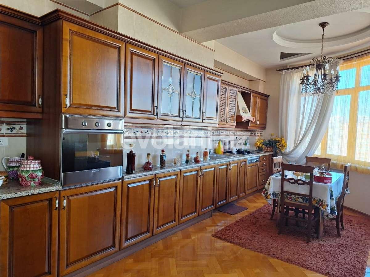 Satılır, yeni tikili, 3 otaqlı, 175 m², Bakı, Yasamal r.