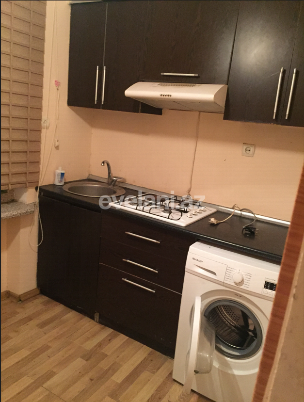 Rent, old building, 1 room, 30 m², Baku, Nizami r, 8-th kilometer d, Khalglar Doslugu m.