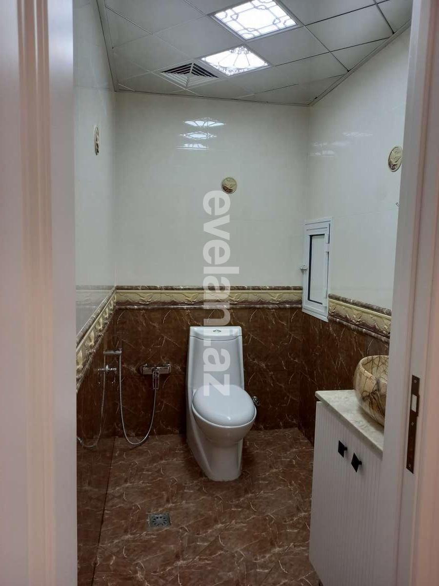 Satılır, yeni tikili, 4 otaqlı, 200 m², Bakı, Binəqədi r, 8-ci mikrorayon q.