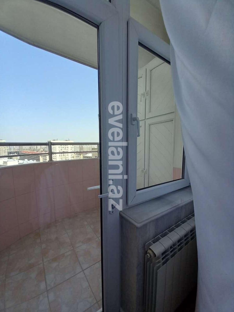 Satılır, yeni tikili, 4 otaqlı, 200 m², Bakı, Binəqədi r, 8-ci mikrorayon q.