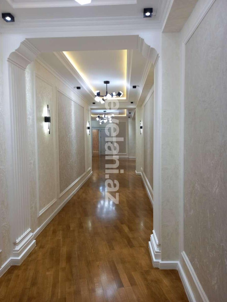 Satılır, yeni tikili, 4 otaqlı, 200 m², Bakı, Binəqədi r, 8-ci mikrorayon q.