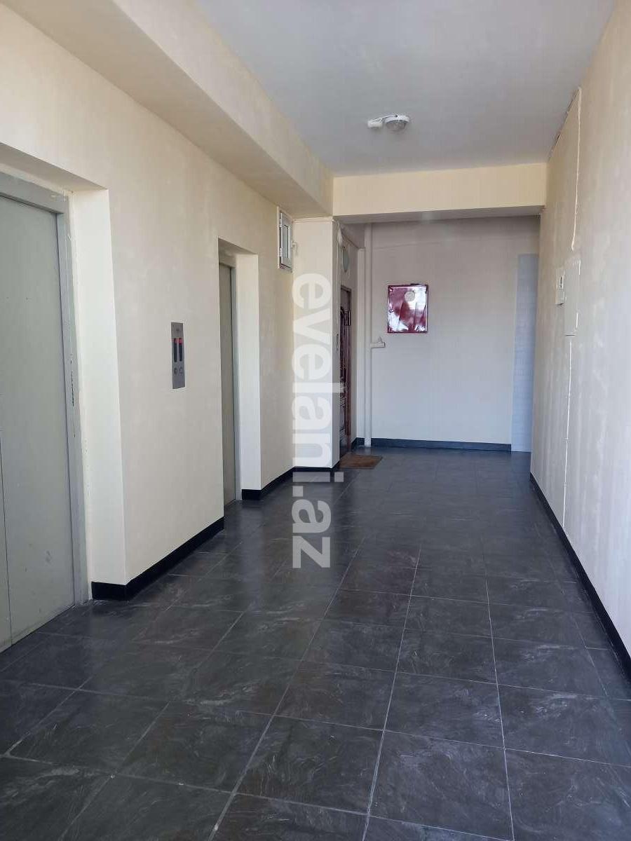 Satılır, yeni tikili, 4 otaqlı, 200 m², Bakı, Binəqədi r, 8-ci mikrorayon q.
