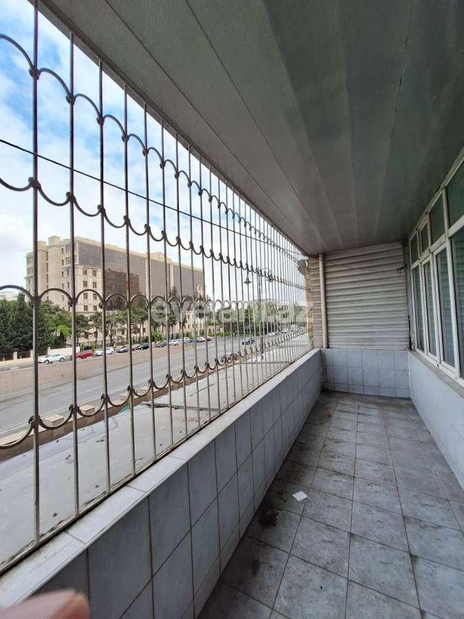 Rent, old building, 4 room, 120 m², Baku, Narimanov r, Ganjlik m.