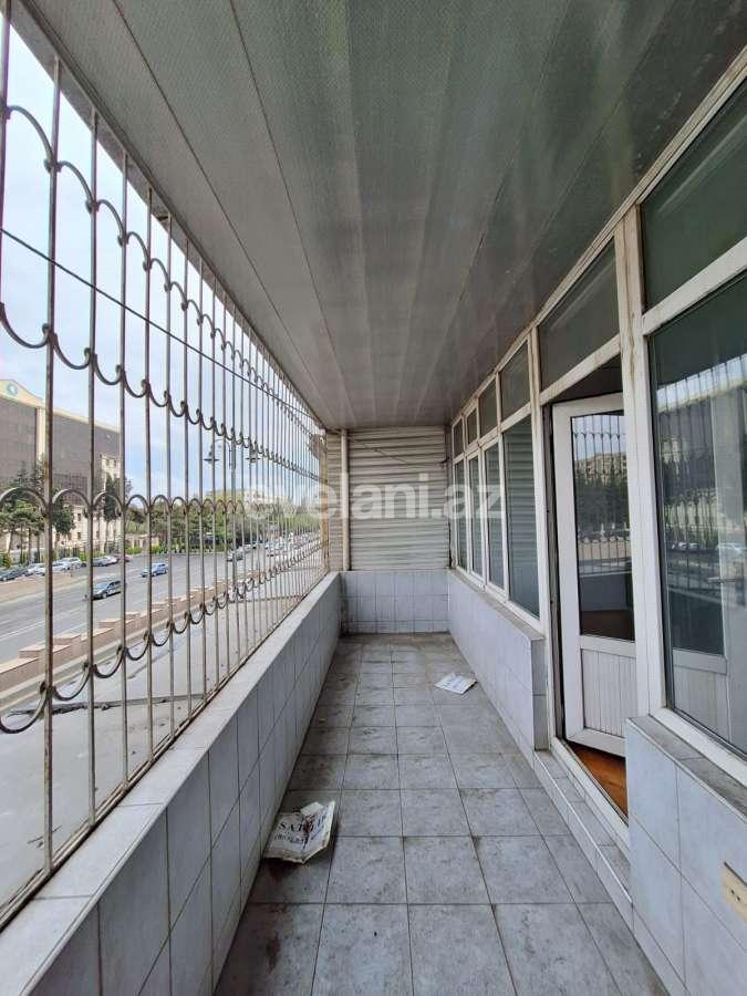 Rent, old building, 4 room, 120 m², Baku, Narimanov r, Ganjlik m.