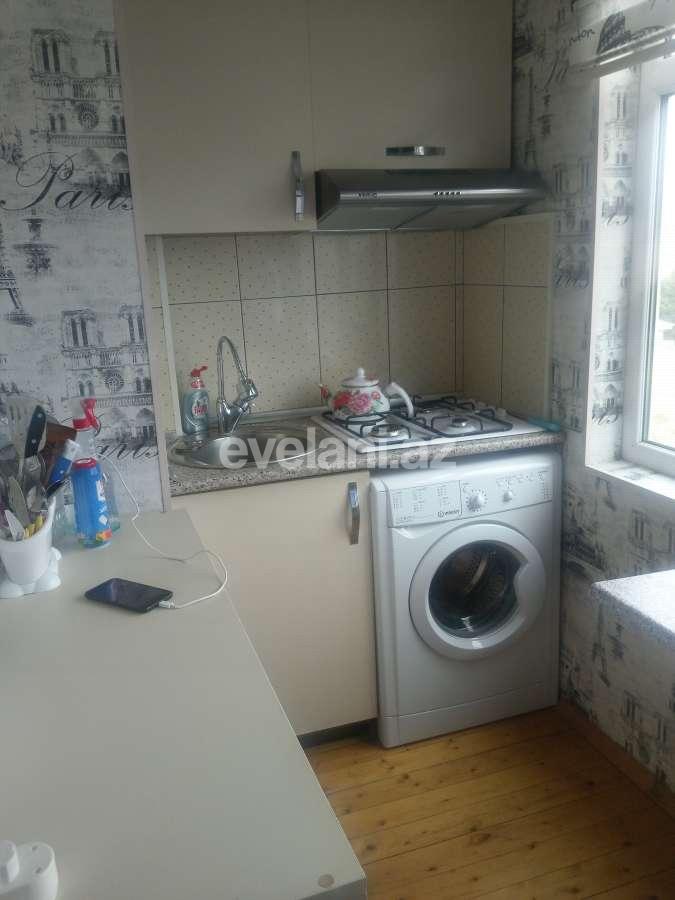 Satılır, köhnə tikili, 2 otaqlı, 42 m², Bakı, Yasamal r, Yasamal q, Elmlər Akademiyası m.