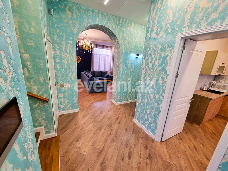 Продаётся, дом / дача, 5-комнаты, 200 m², Гянджа