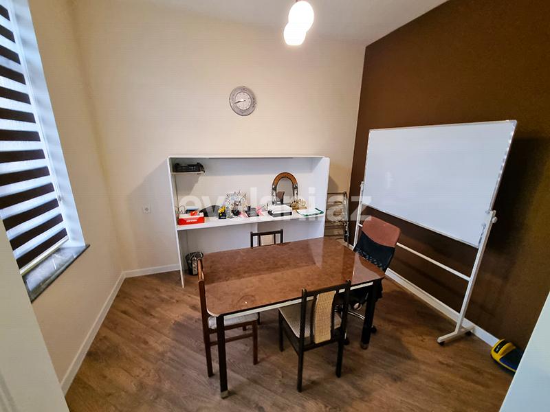 Продаётся, дом / дача, 5-комнаты, 200 m², Гянджа