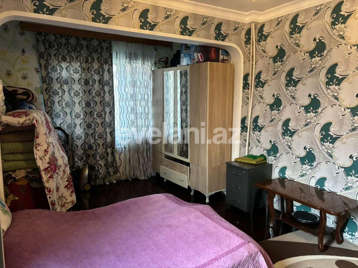 Satılır, köhnə tikili, 5 otaqlı, 102 m², Bakı, Suraxanı r, Yeni Günəşli q.