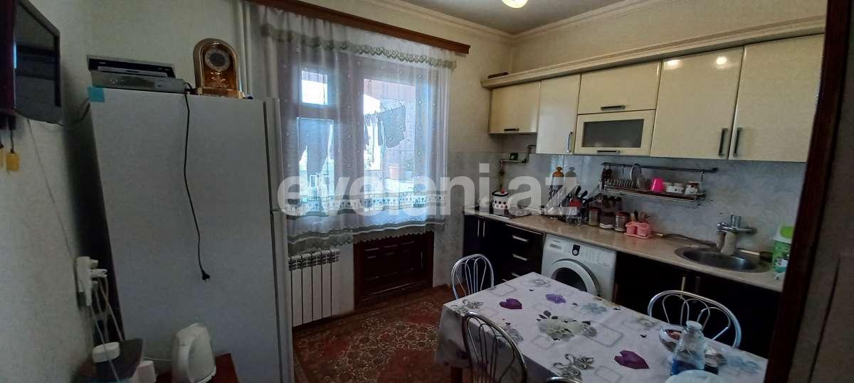 Satılır, köhnə tikili, 3 otaqlı, 74 m², Bakı, Suraxanı r, Qaraçuxur q.