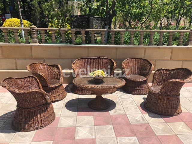 Kirayə verilir, həyət evi / bağ, 9 otaqlı, 2000 m², Bakı, Abşeron r, Novxanı q.